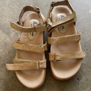 Women’s Golf Sandals size 8